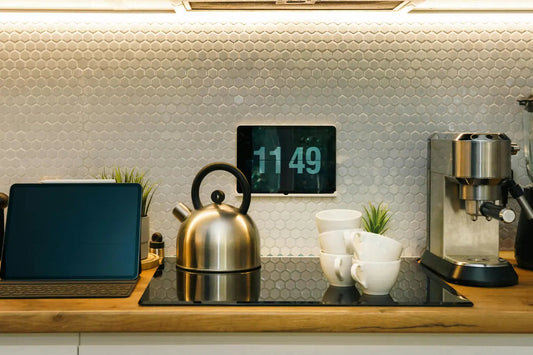 Why-a-Digital-Message-Board-for-Home-Is-Becoming-an-Essential-Tool-for-Modern-Families Memoryboard