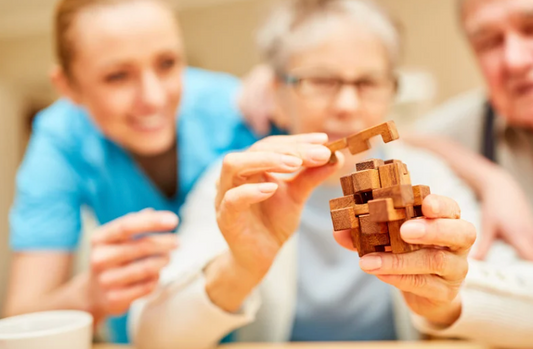 What Not to Buy a Loved One With Memory Loss This Holiday Season
